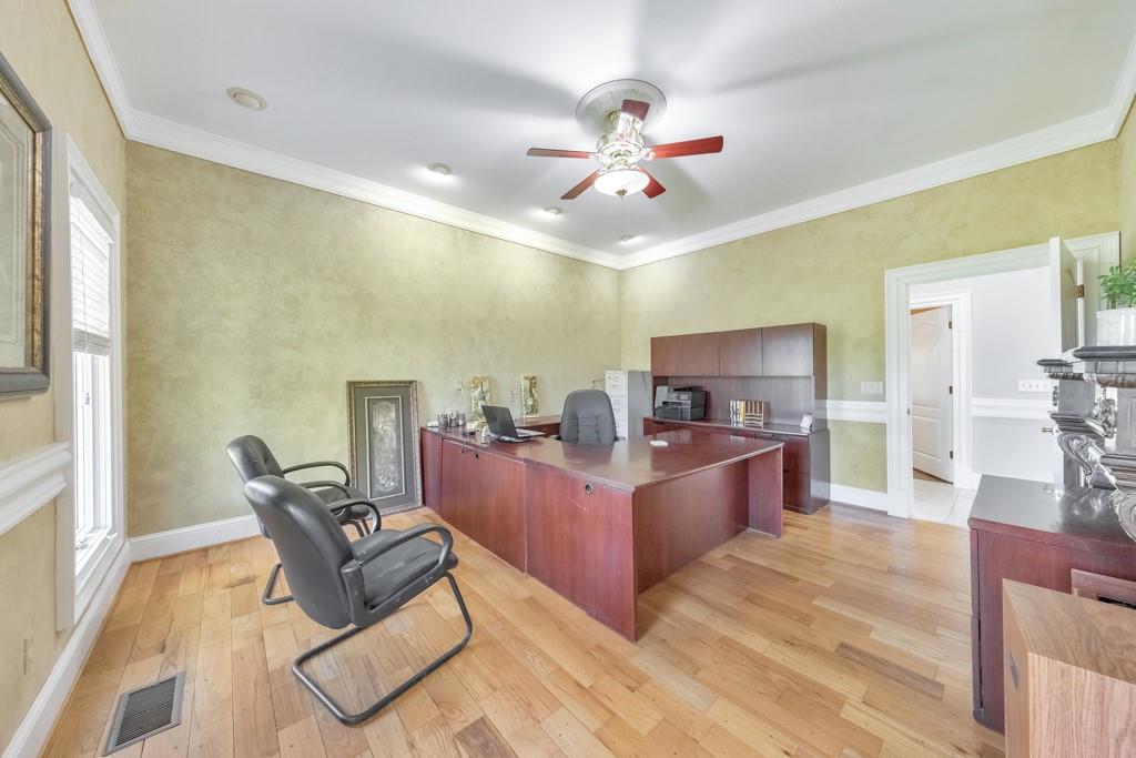 500 Floyd Road NE