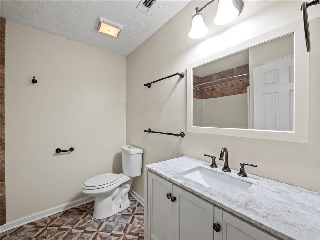 3811 Walnut Grove Way