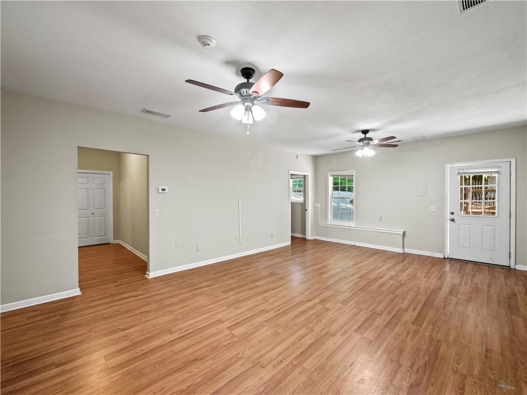 3811 Walnut Grove Way