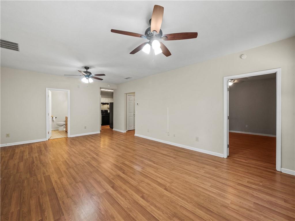 3811 Walnut Grove Way