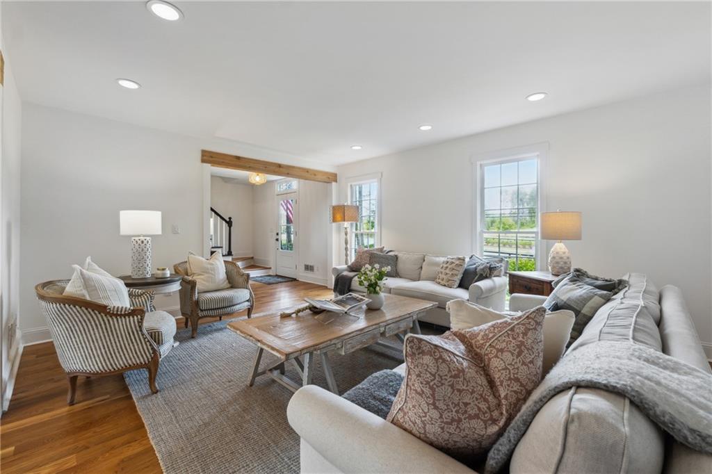 1275 Mayfield Road