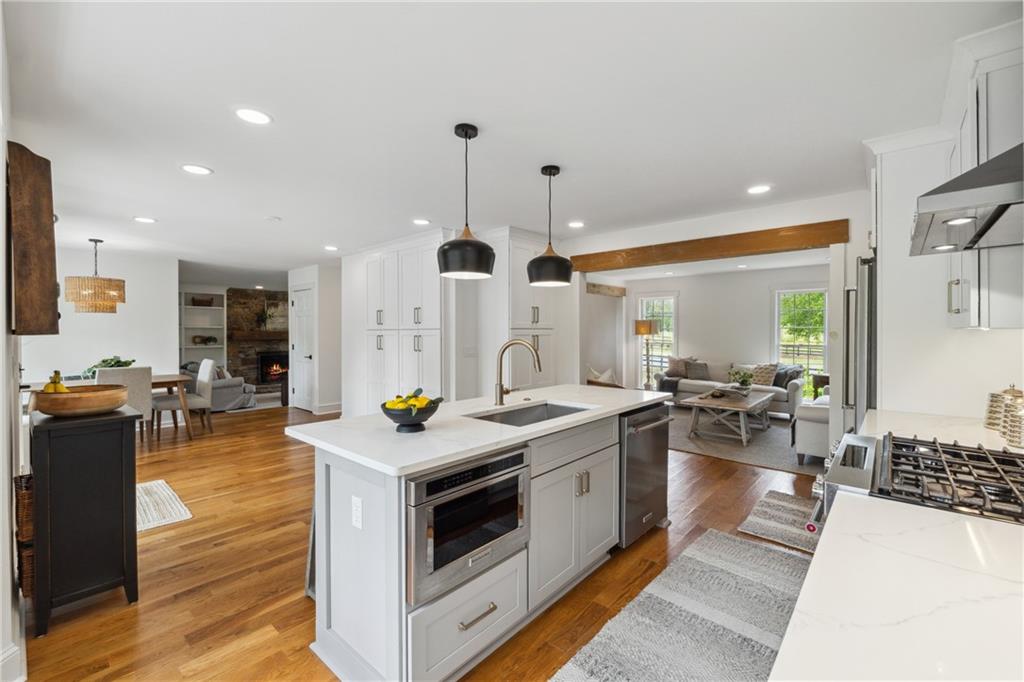 1275 Mayfield Road