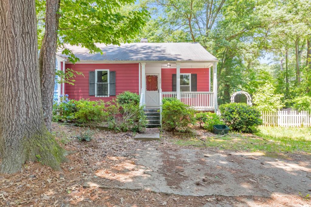 350 Pleasant Oak Court SW