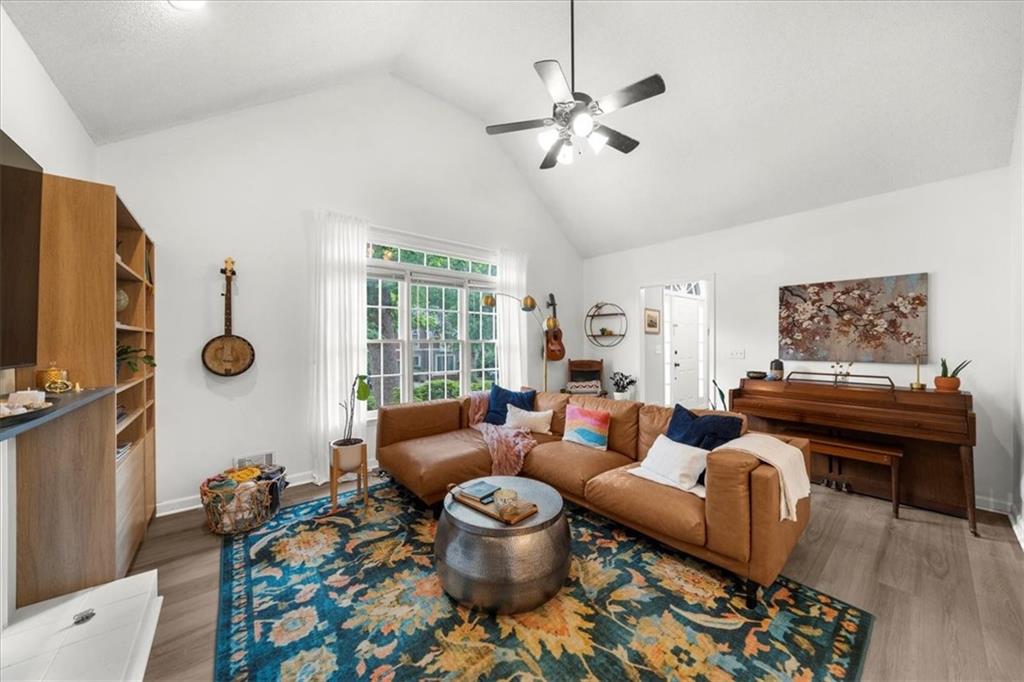 1359 Chatley Way