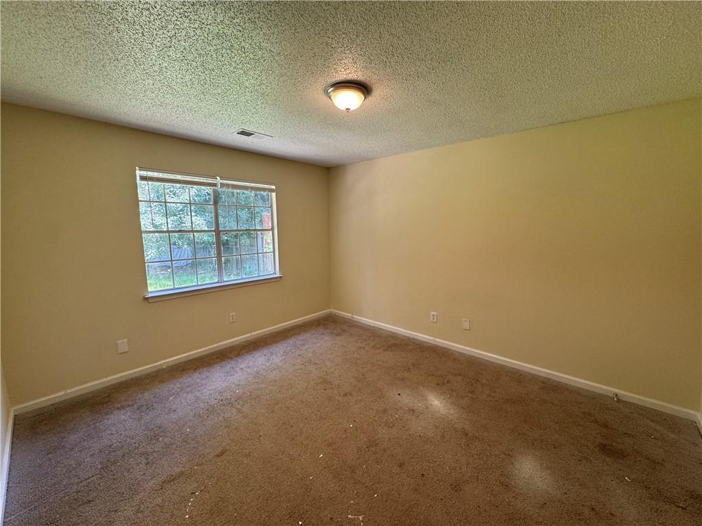 1050 Redan Trace