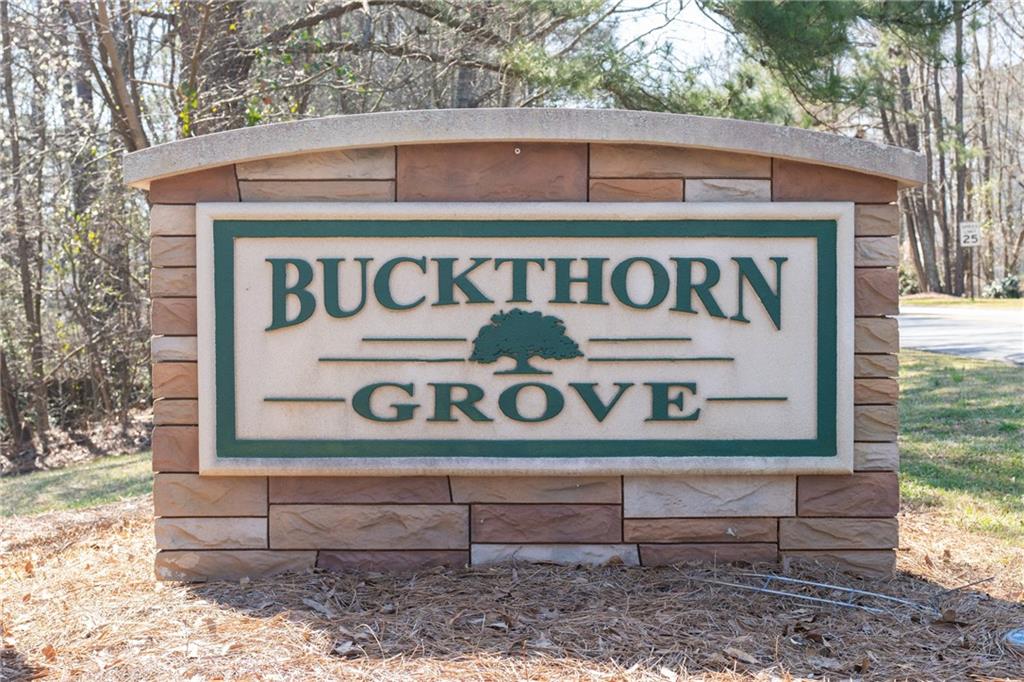 10 Buckthorne Drive