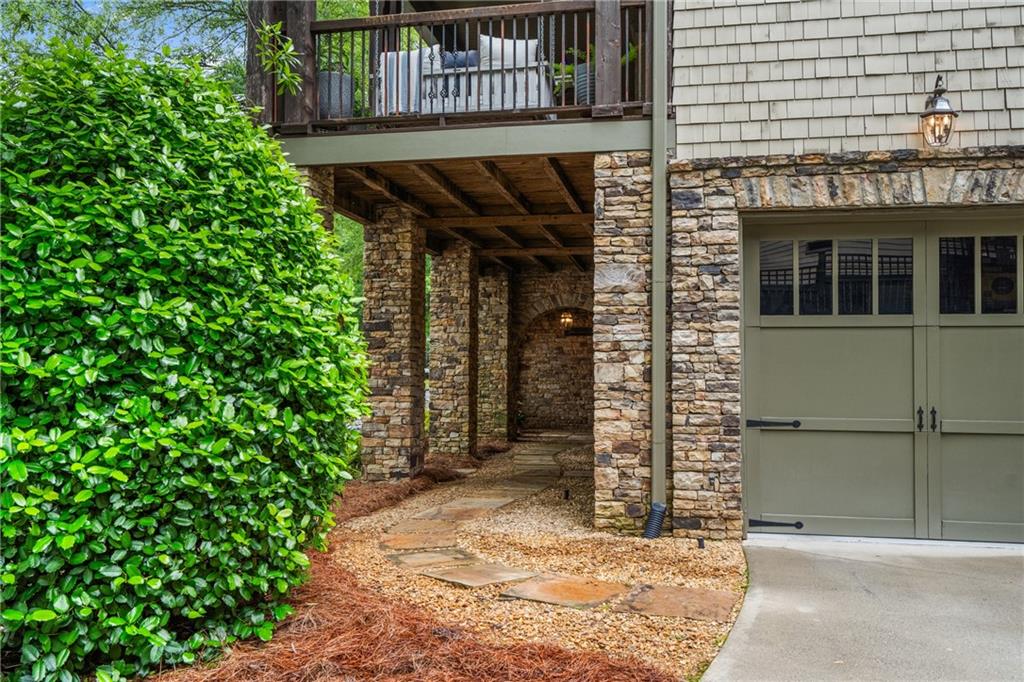 3075 Woodvale Court