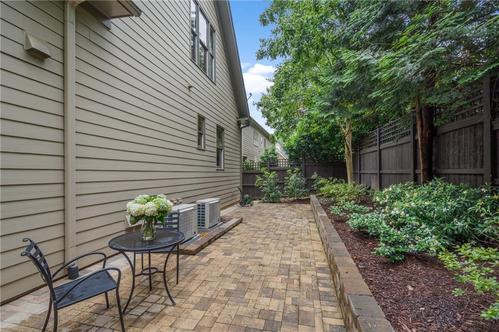 3075 Woodvale Court