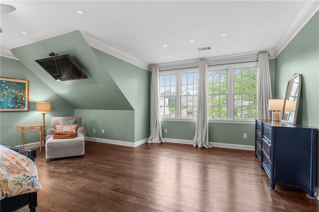 3075 Woodvale Court