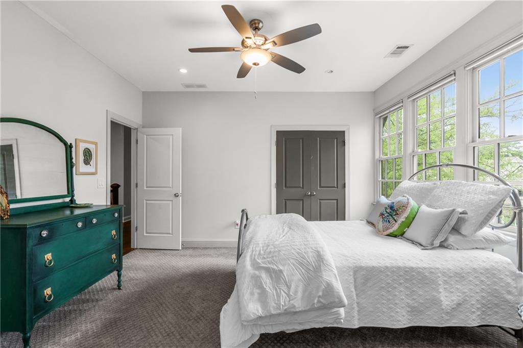 3075 Woodvale Court