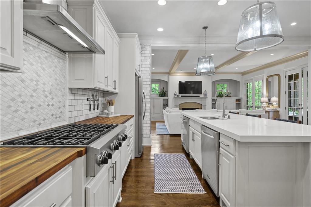 3075 Woodvale Court