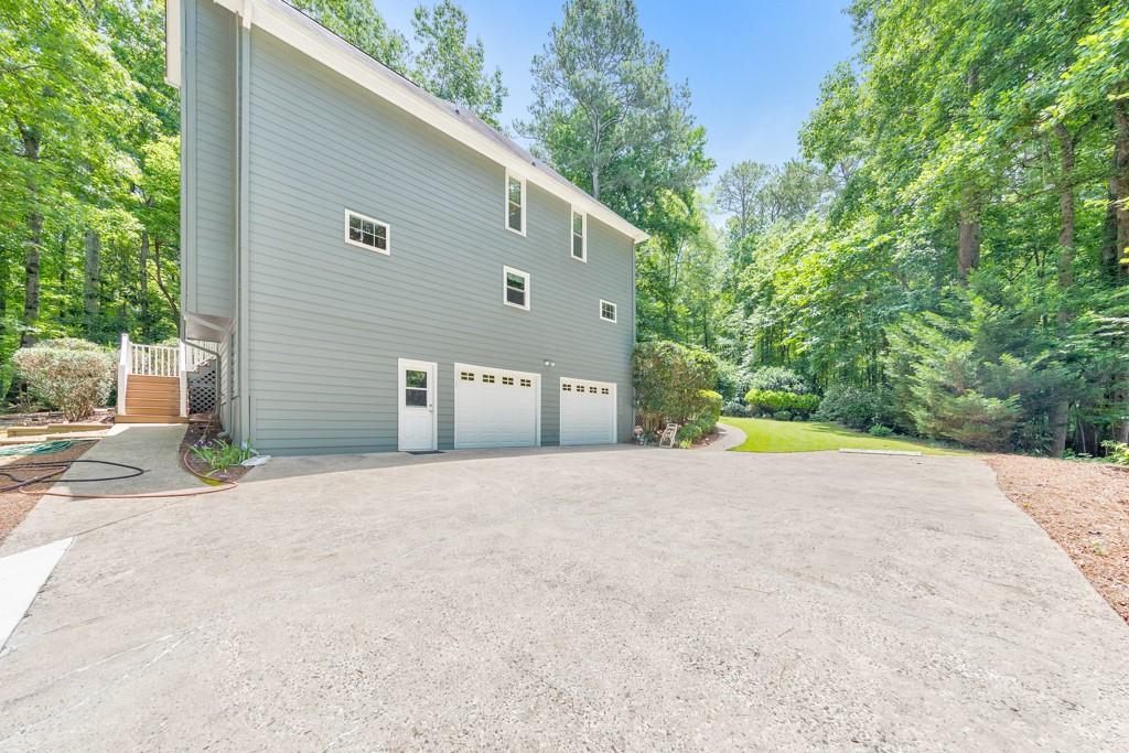 405 W Leslie Court