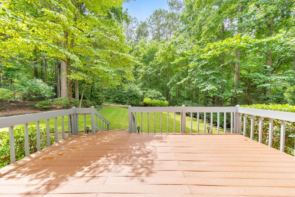 405 W Leslie Court