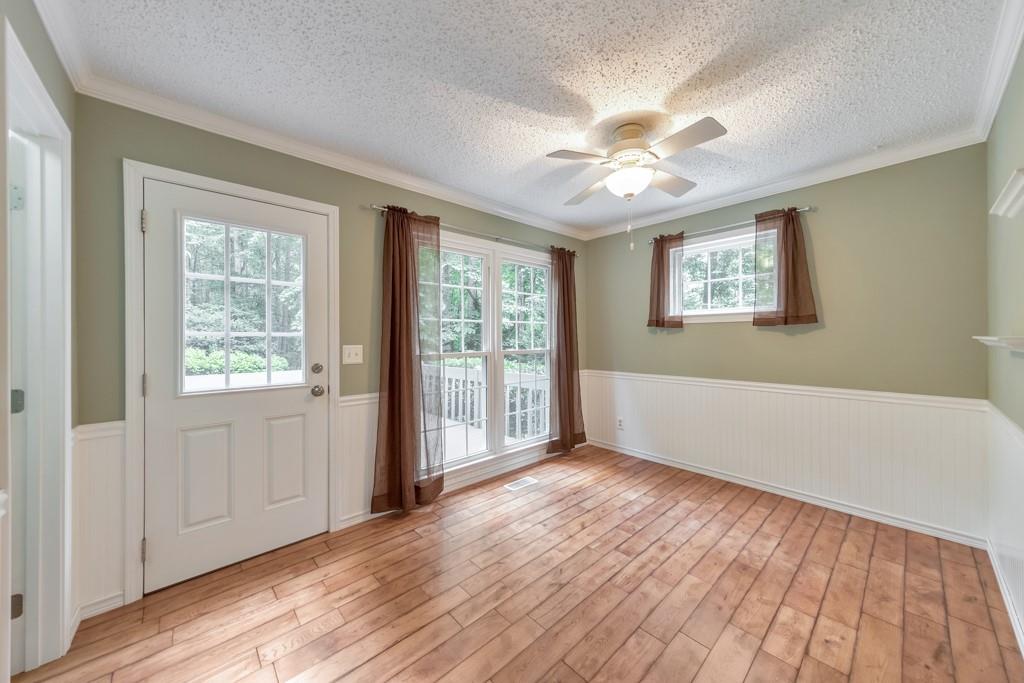 405 W Leslie Court