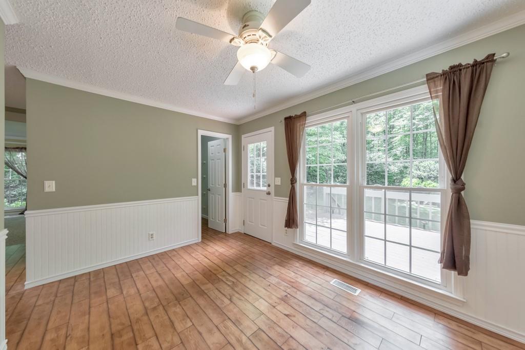 405 W Leslie Court