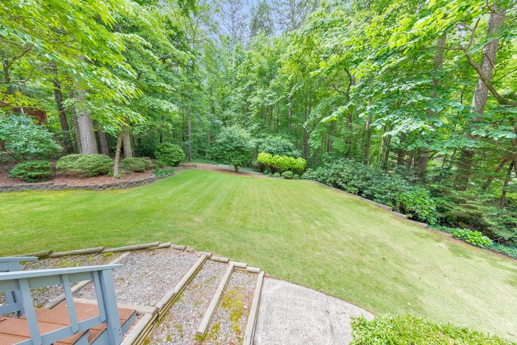 405 W Leslie Court