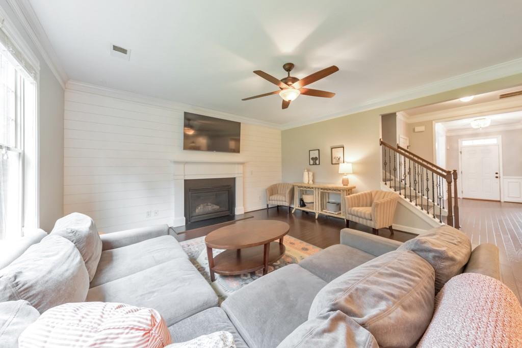 456 Rockford Pass SW