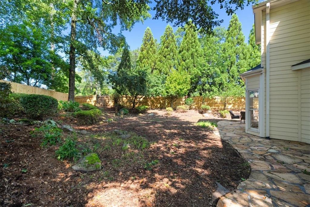 1560 Oak Park Cove