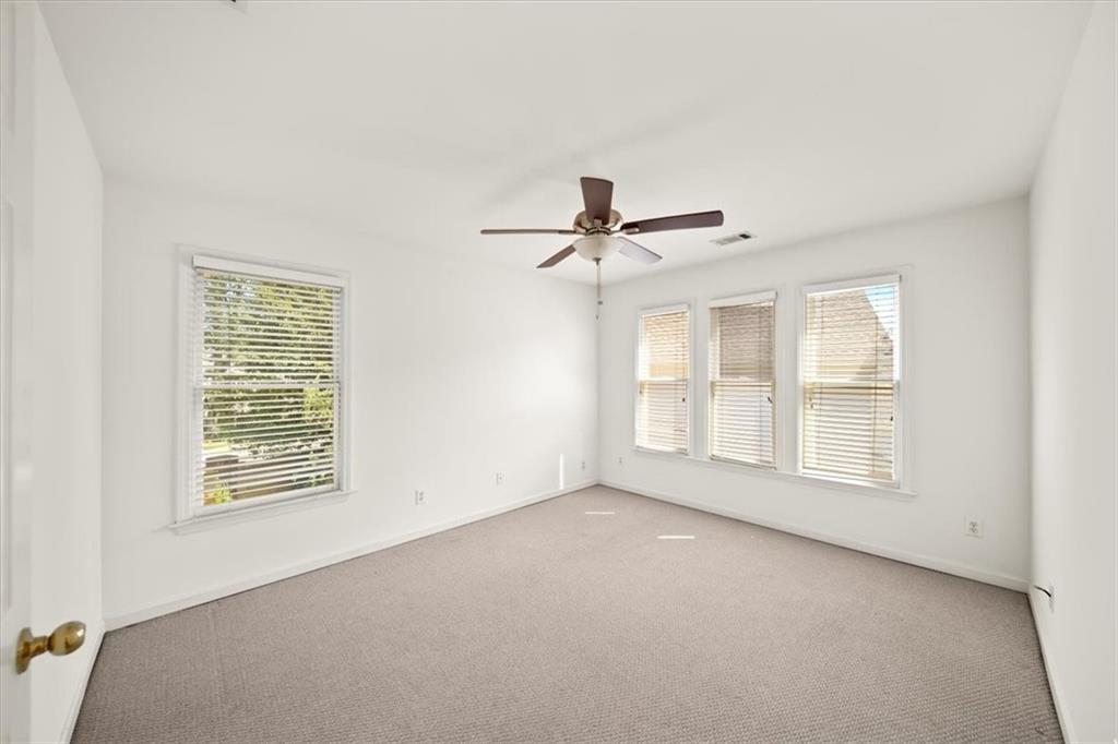 1560 Oak Park Cove