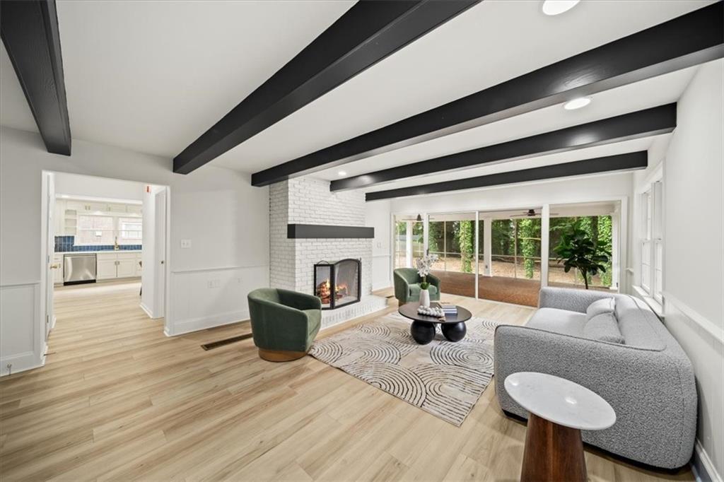 761 Lynn Circle SW