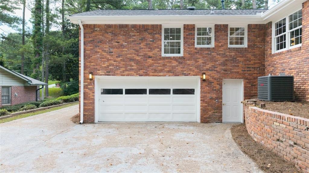 761 Lynn Circle SW