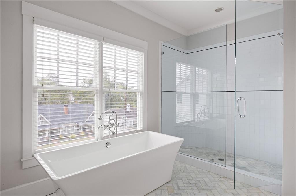 259 Hampton Terrace NE