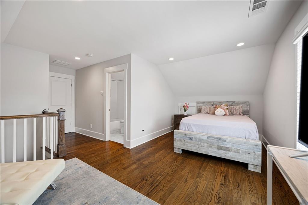 259 Hampton Terrace NE