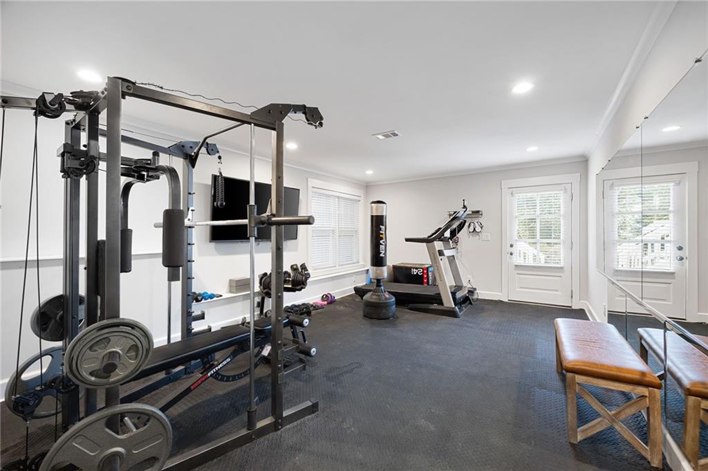 259 Hampton Terrace NE