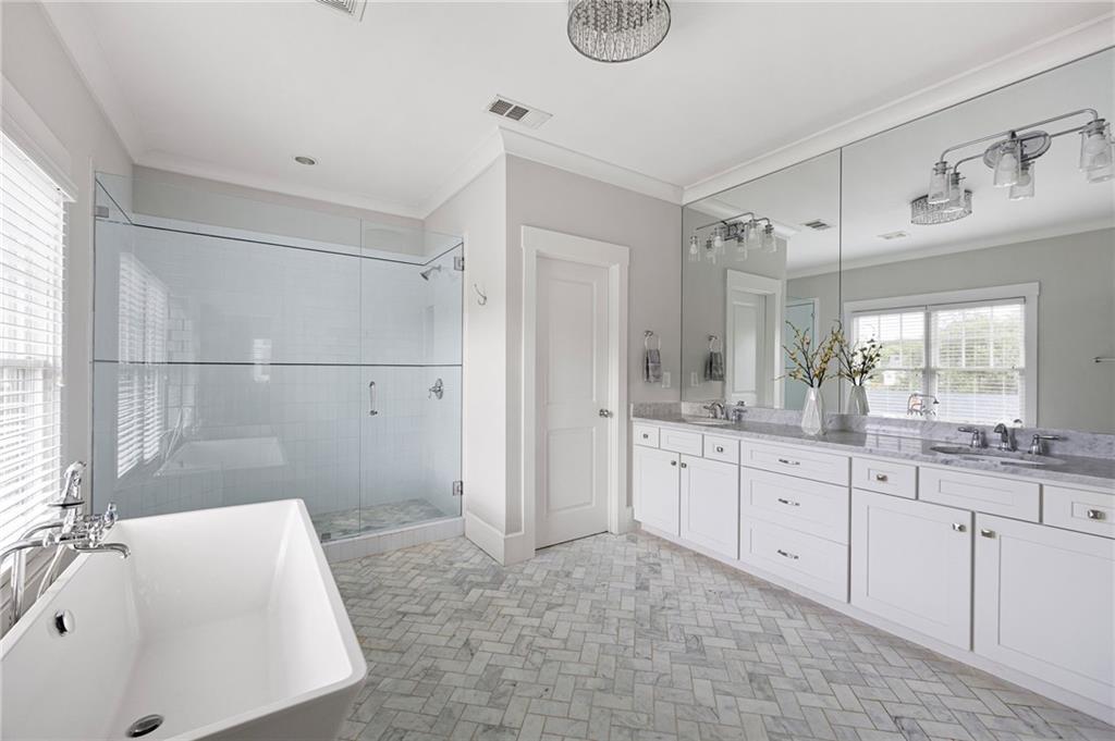 259 Hampton Terrace NE