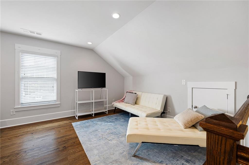 259 Hampton Terrace NE