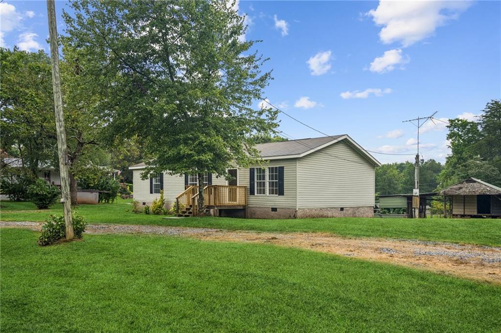 833 Old Dahlonega Highway