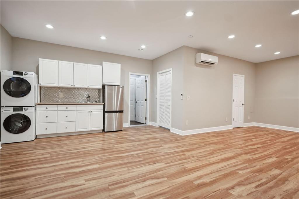 1064 Standard Drive NE