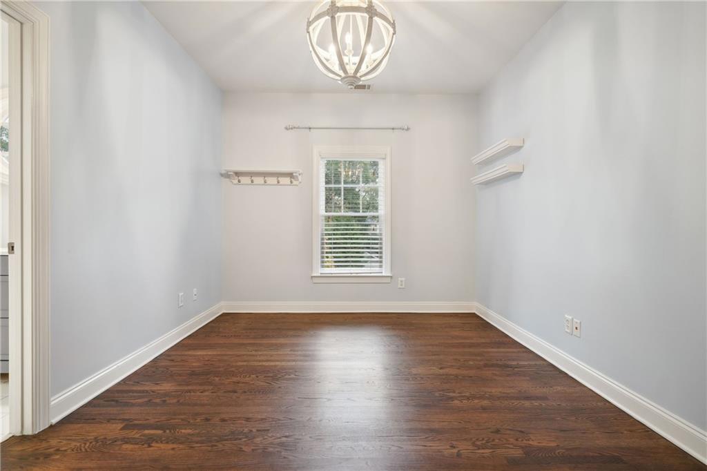 1064 Standard Drive NE