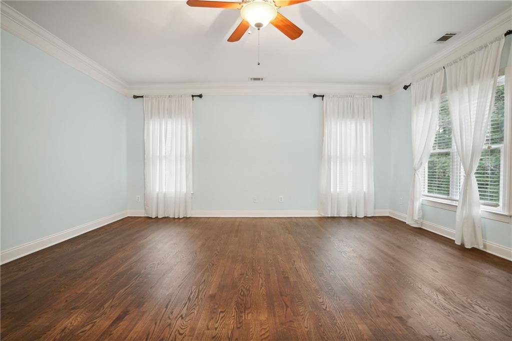 1064 Standard Drive NE