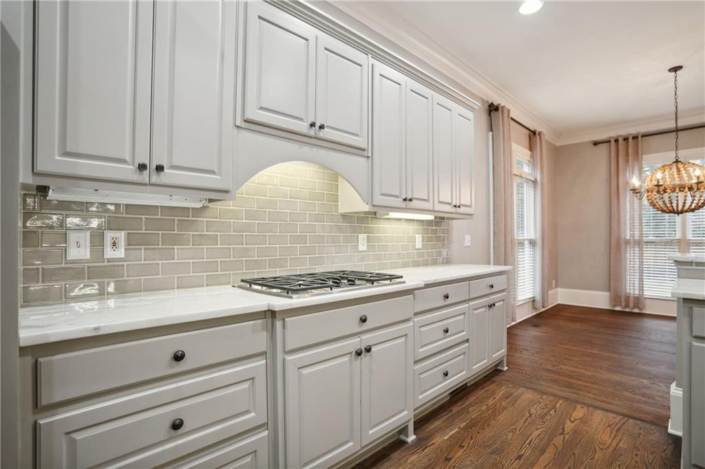 1064 Standard Drive NE