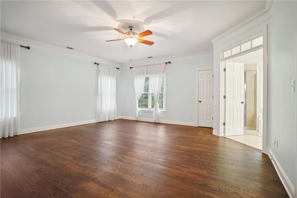 1064 Standard Drive NE