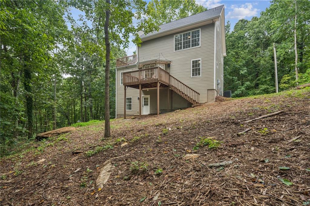 6055 Lakeside Court