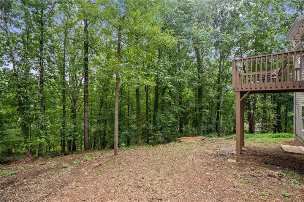 6055 Lakeside Court