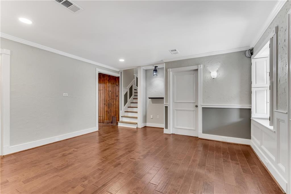 1427 Old Virginia Court