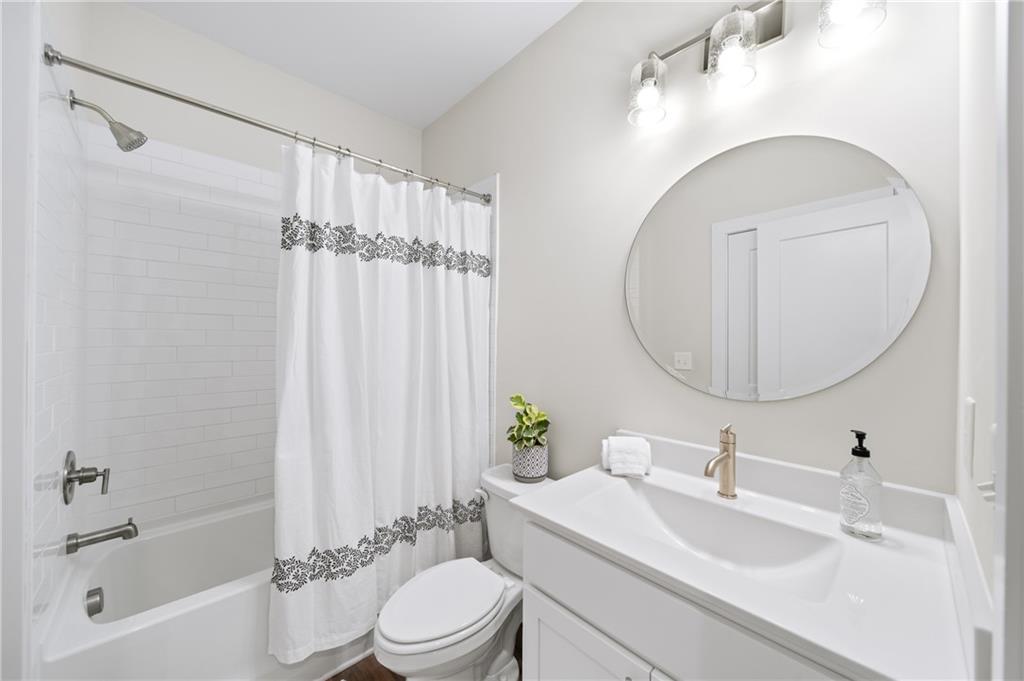 1247 Zucchini Circle SE