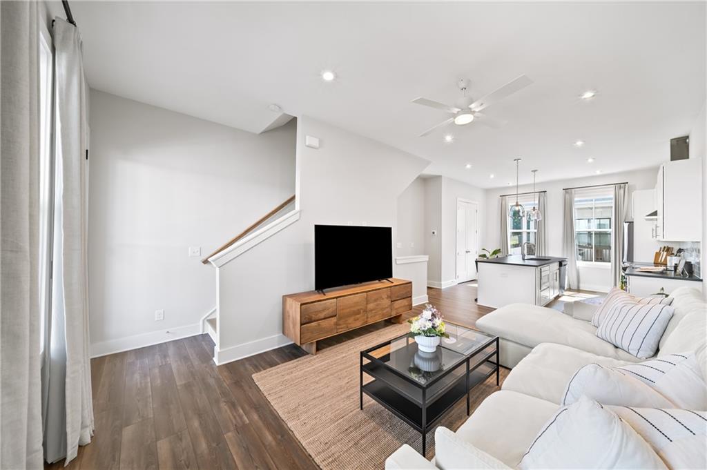 1247 Zucchini Circle SE