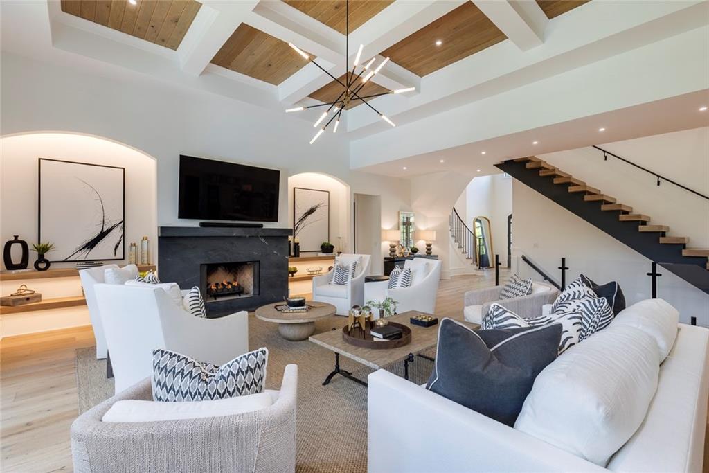 170 Autry Trail