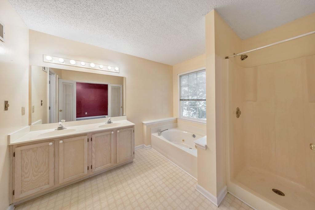1950 McAdoo Court SW