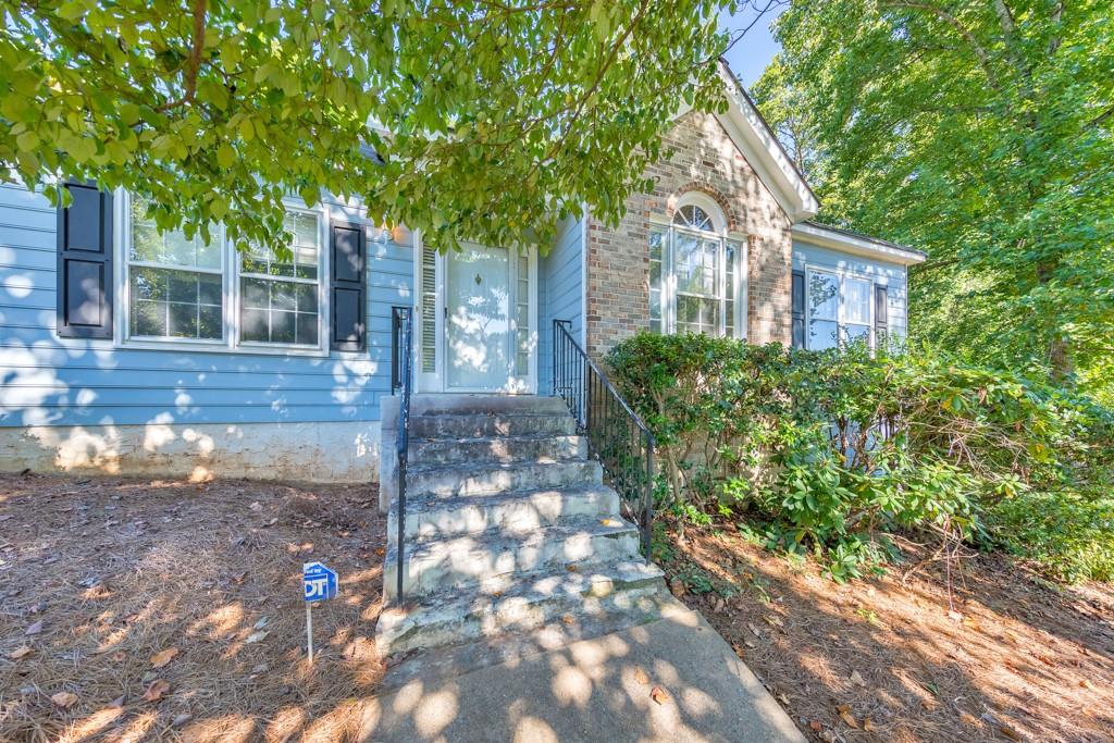 1950 McAdoo Court SW