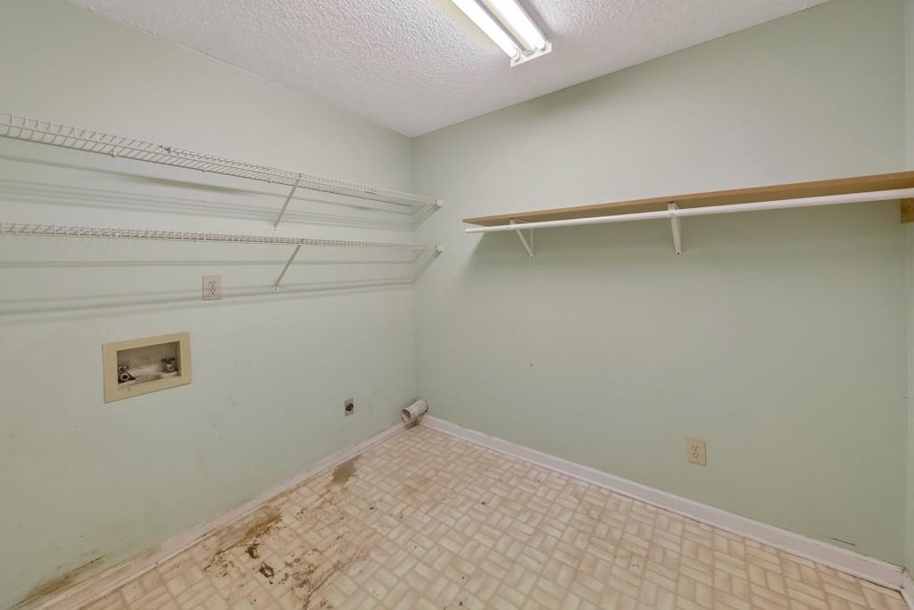 1950 McAdoo Court SW
