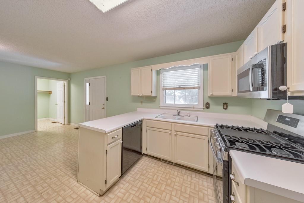 1950 McAdoo Court SW