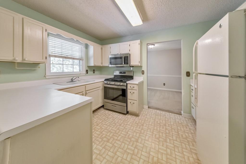 1950 McAdoo Court SW