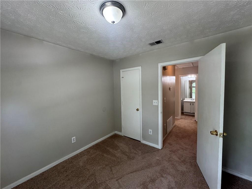 2665 Ivydale Court SW
