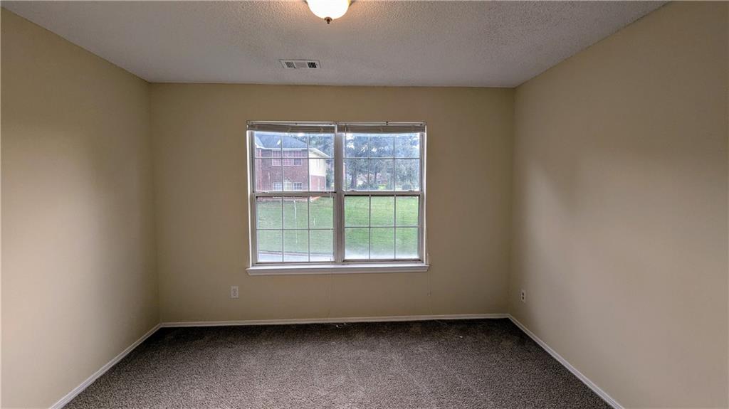 525 Crestwood Court