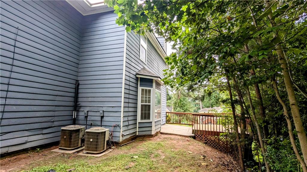 525 Crestwood Court